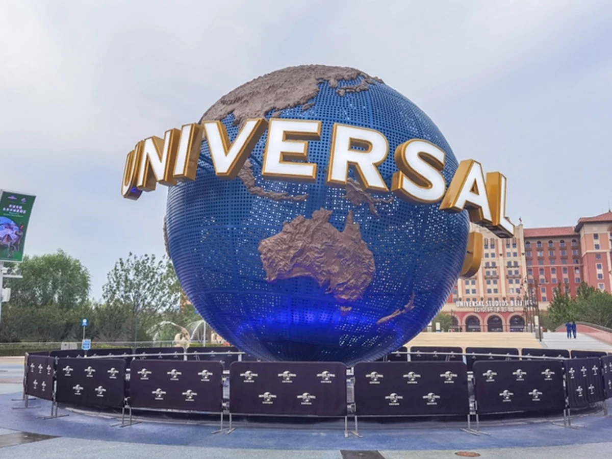 Universal Studios Beijing globe entrance